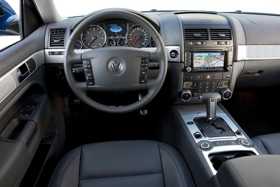 Volkswagen Touareg R50 2007 года  (фото 4 из 16)